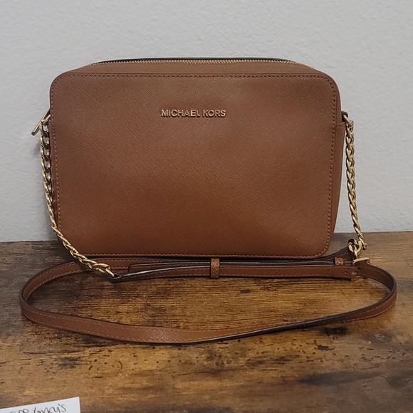 Michael Kors Handbags - Michael Kors Leather Crossbody Bag Jet Set